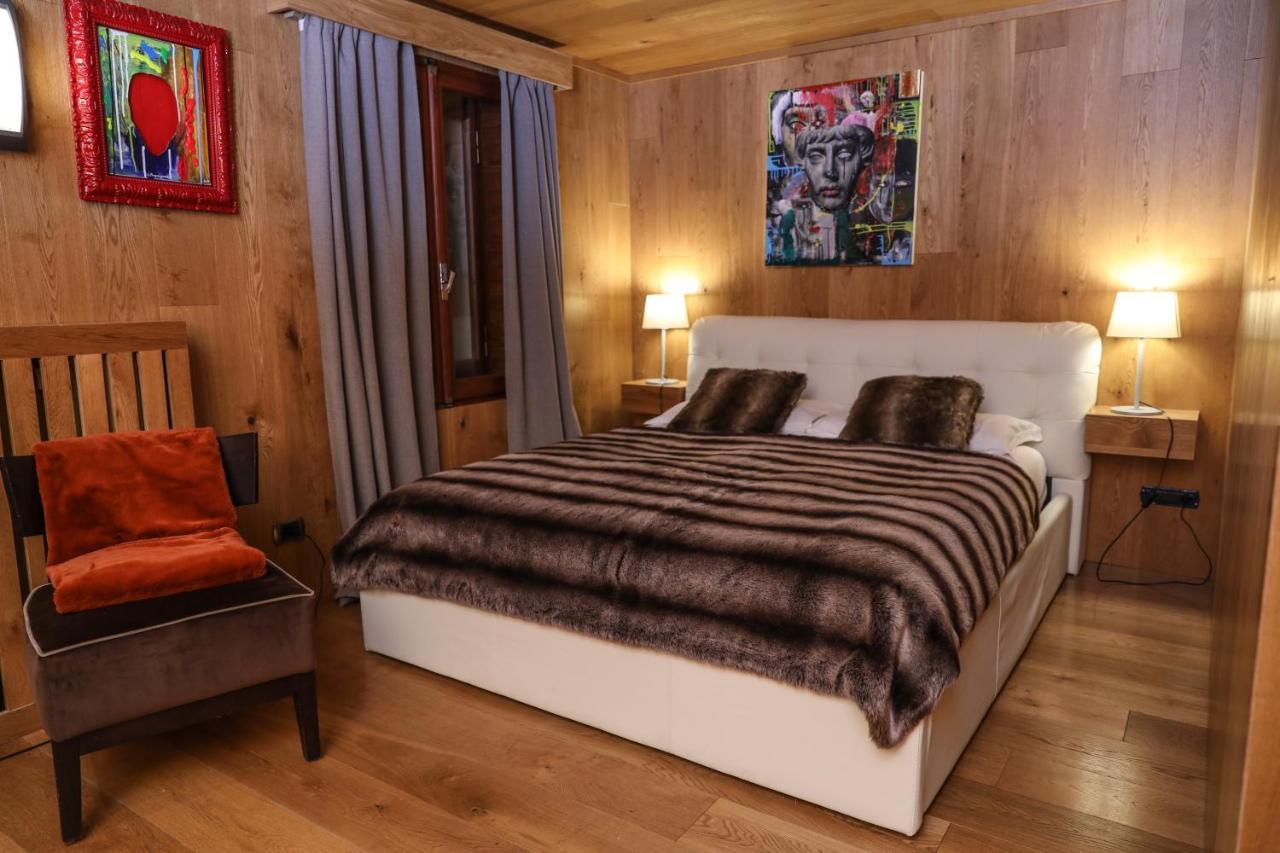 ברויל-קרוויניה Art Hotel Grivola מראה חיצוני תמונה
