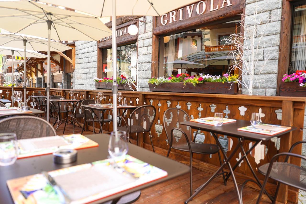 ברויל-קרוויניה Art Hotel Grivola מראה חיצוני תמונה