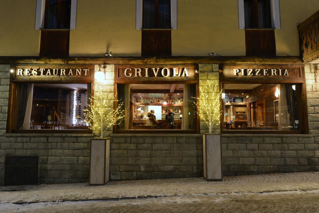ברויל-קרוויניה Art Hotel Grivola מראה חיצוני תמונה